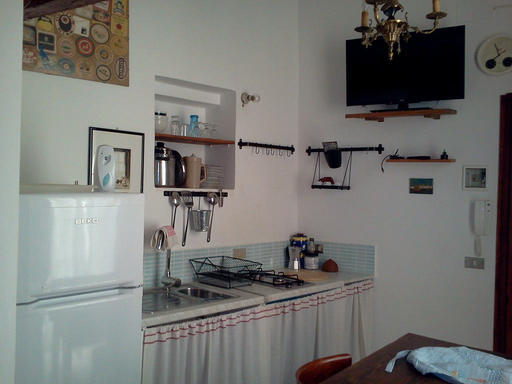 Arco Sallustio Monopoli Ruang foto