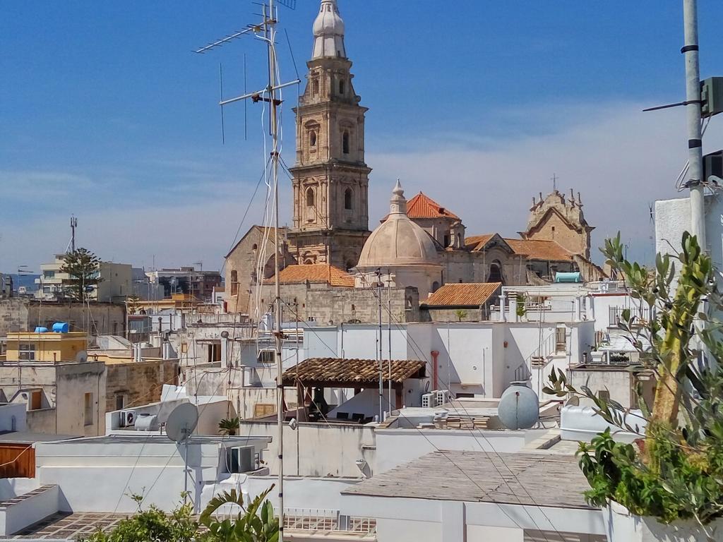Arco Sallustio Monopoli Bagian luar foto